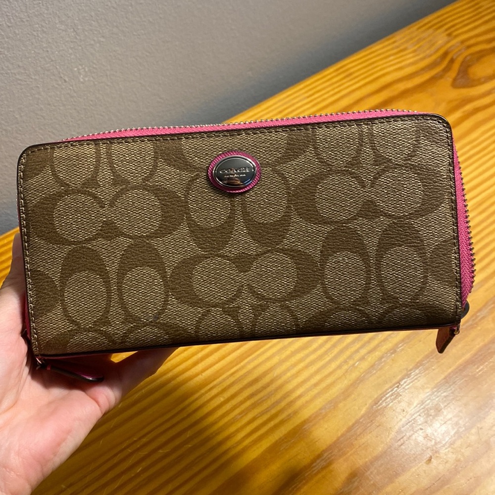 Coach long wallet